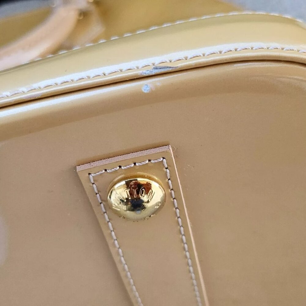 Louis Vuitton Handbag VERNIS Alma PM Rose Florentin Bag Monogram Made in Spain - Picture 7 of 13